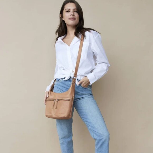 Latico Leathers Gita Brown Shoulder- Crossbdy Excellent Condition - Picture 8 of 8